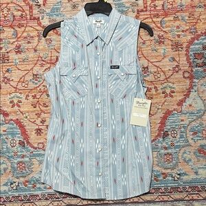 Wrangler Blue and White Sleeveless Shirt